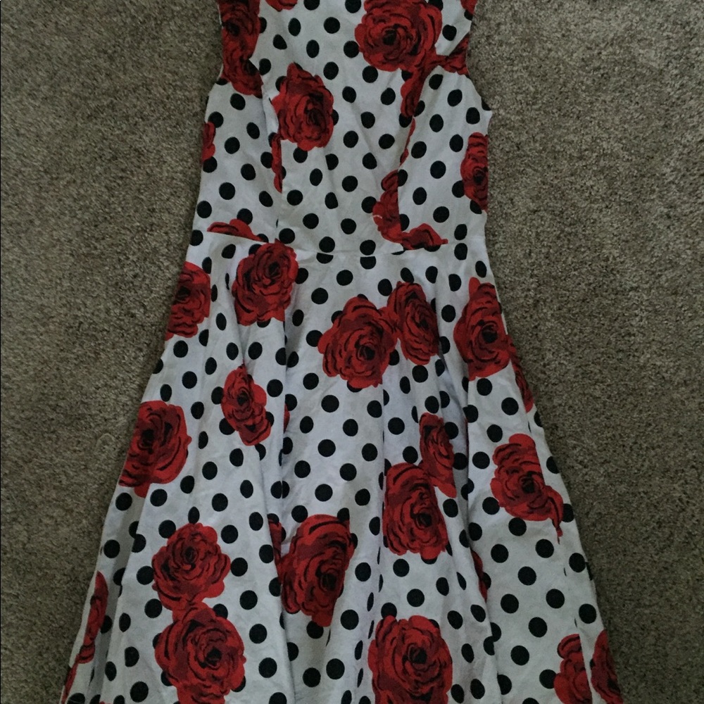 Clothes - Picture 8 of 8